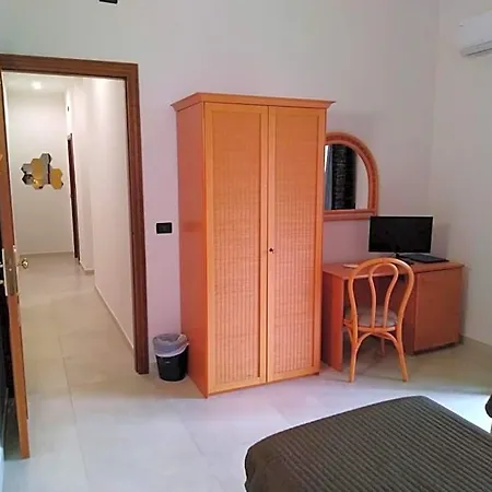 Corallo فندق تاورمينا