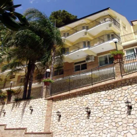 Corallo 4* Таормина