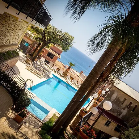 Corallo 4* Таормина