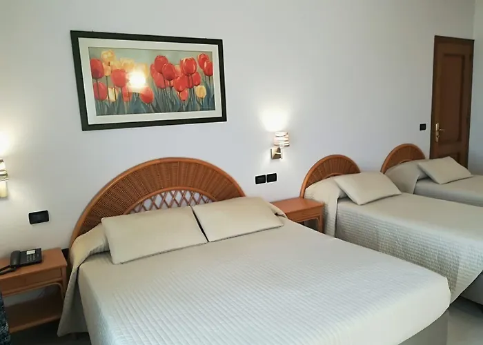 科拉罗酒店 陶尔米纳