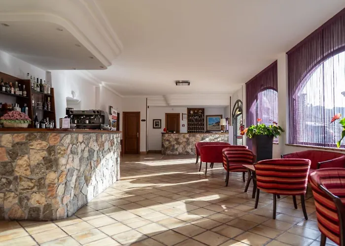 酒店 科拉罗酒店 陶尔米纳