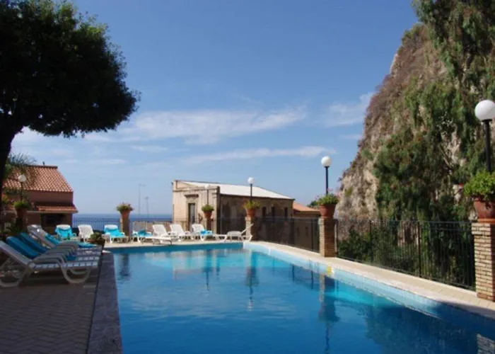 科拉罗酒店 酒店 4*