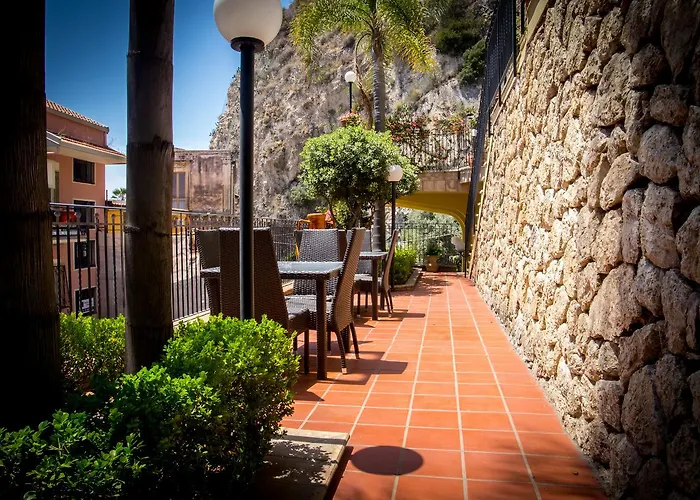 科拉罗酒店 酒店